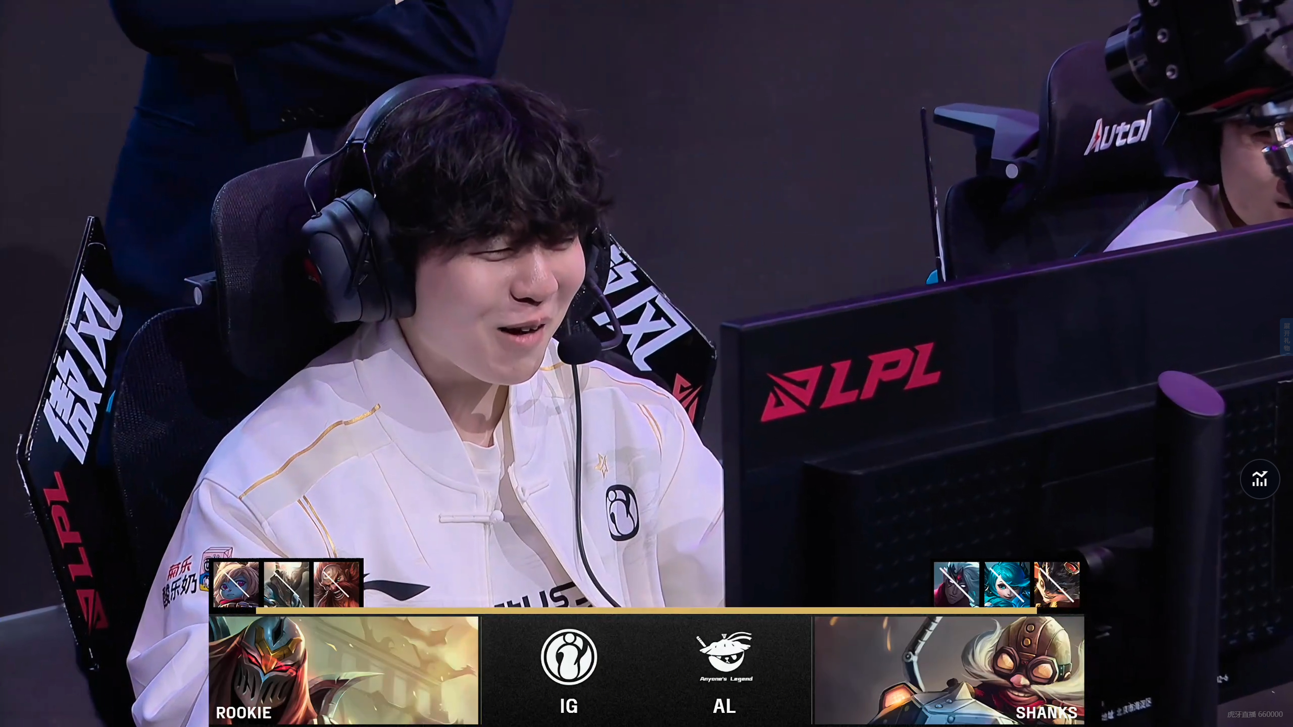 HLE绝杀FPX，JackeyLove单局斩获MVP鏖战多局全球总决赛，留下经典瞬间