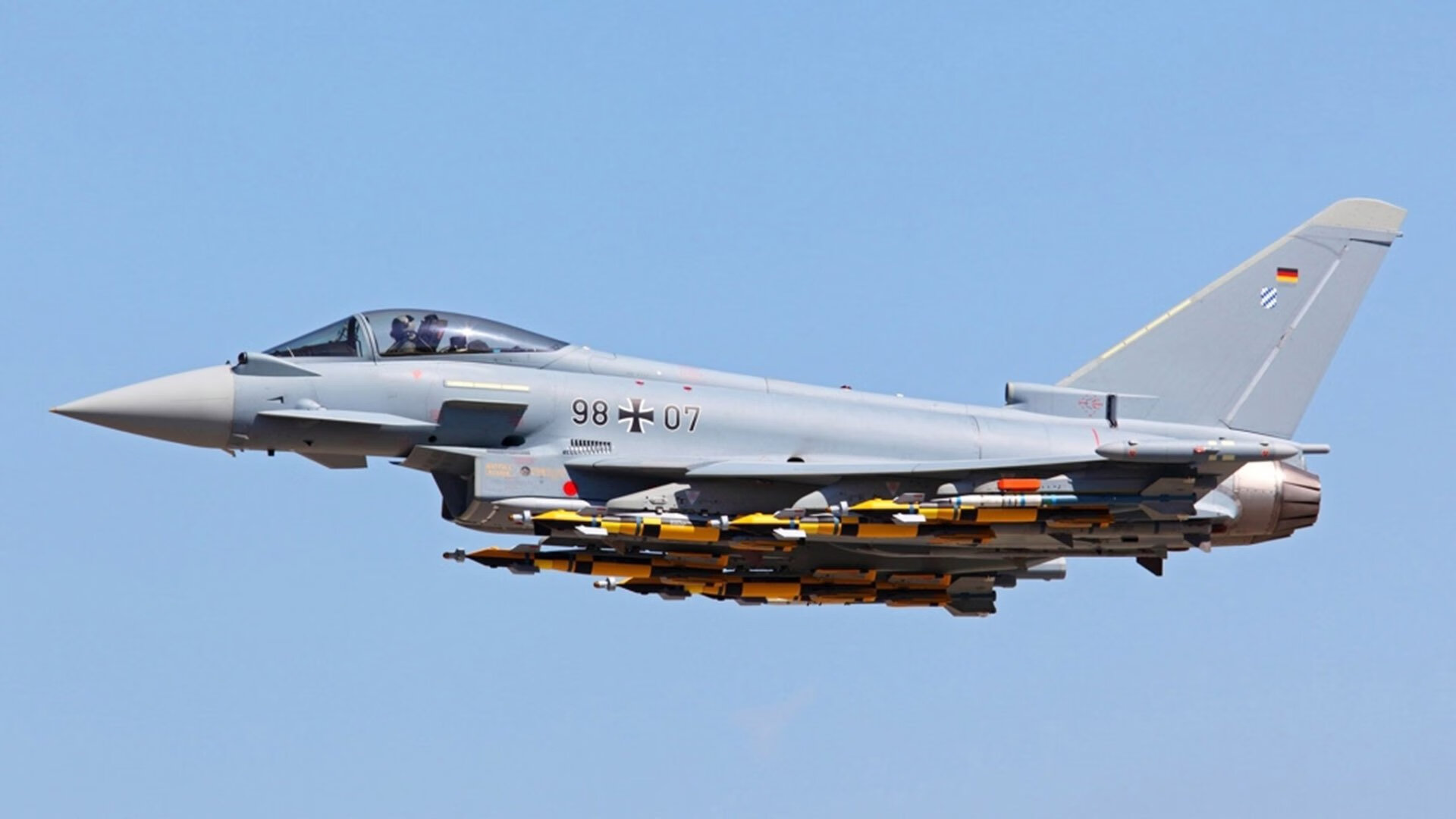 开云体育官方网站-南美风暴席卷地中海之滨，秘鲁碾压摩纳哥，穆勒化身关键先生