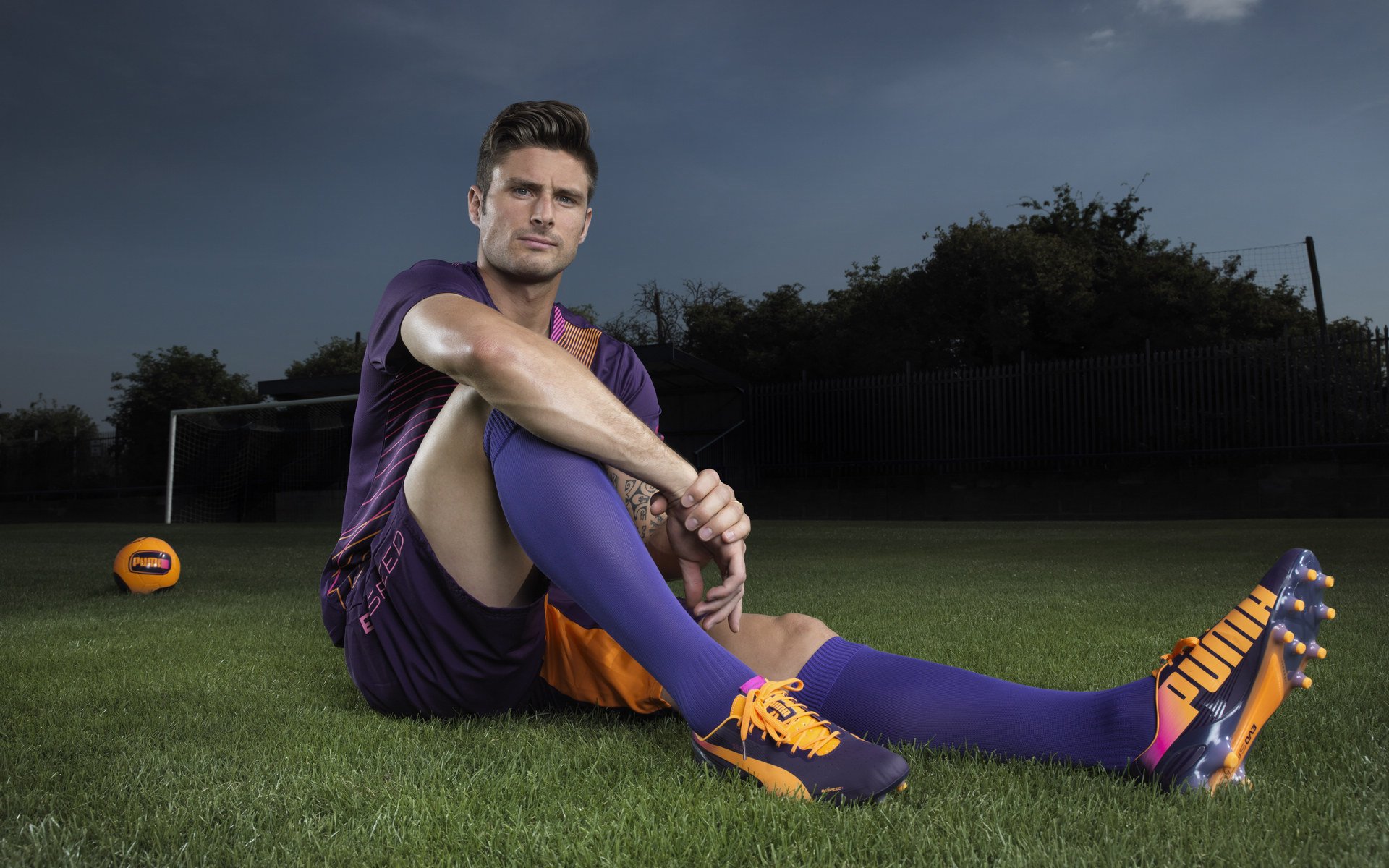 开云体育登录-奥运周期关键战之夜，凯恩进攻端无人可挡