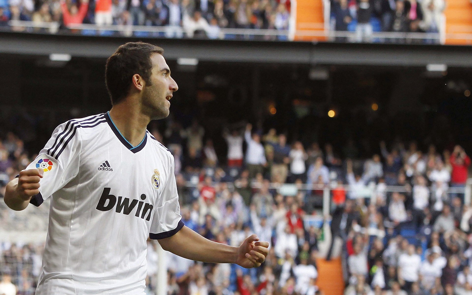 当防守成为艺术,从意甲铁壁到英超巨塔,足球正在重新定义胜负